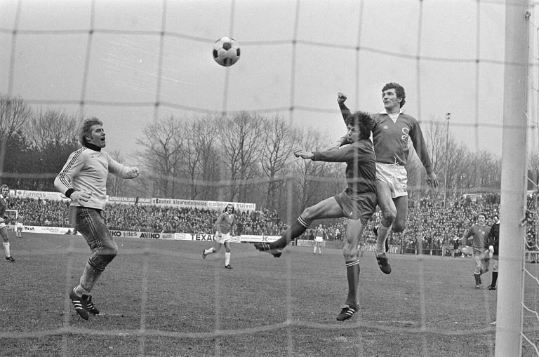 Wedstrijd bij Stadion De Vijverberg — Sport in Doetinchem